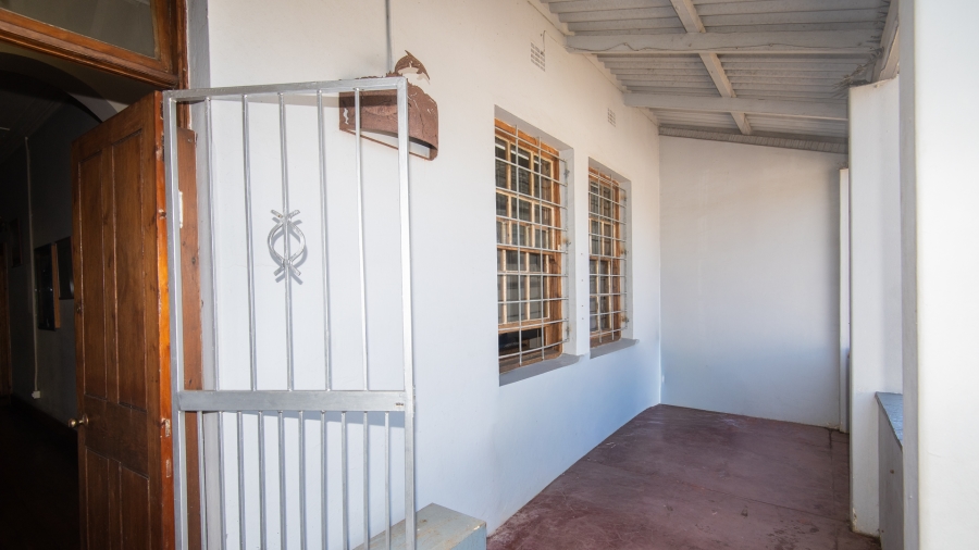 4 Bedroom Property for Sale in Die Eiland Western Cape
